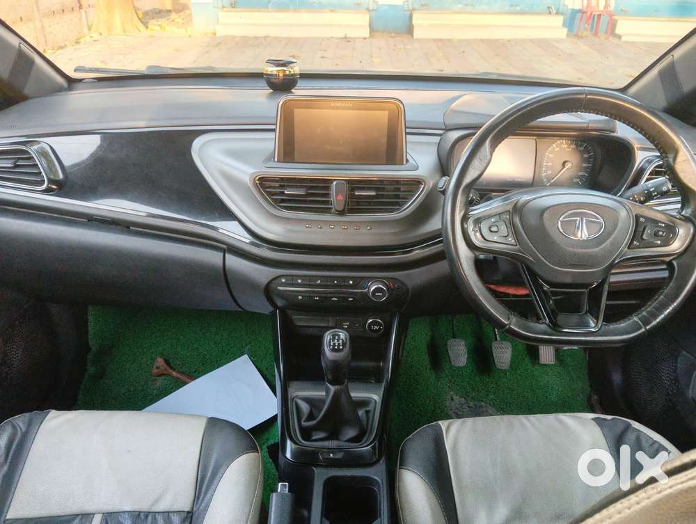 Tata Altroz 1.2 Xt, 2022, Petrol