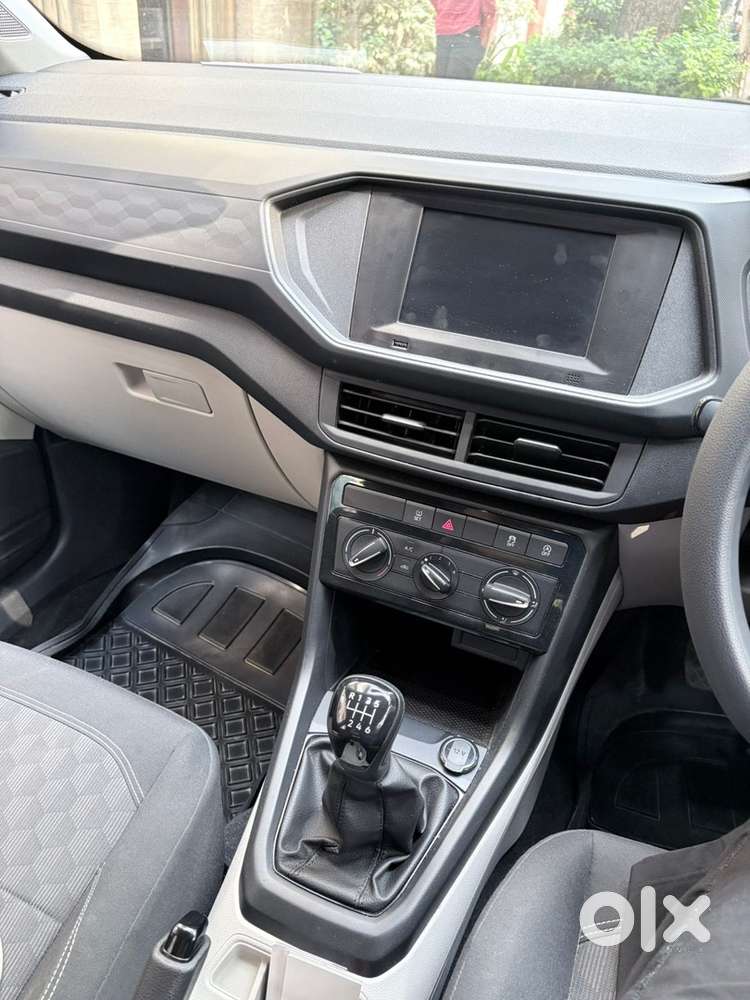 Volkswagen Taigun Petrol Manual 2024