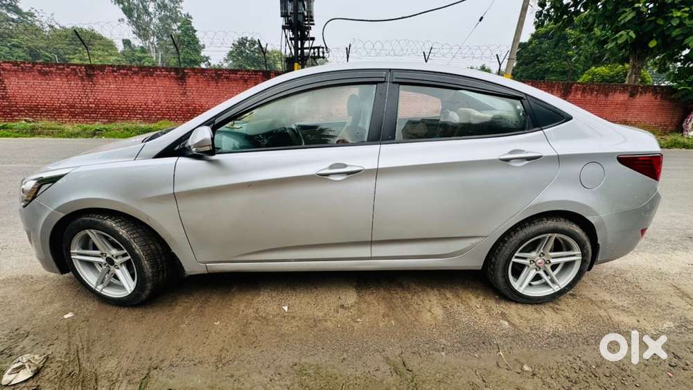 Hyundai Fluidic Verna 2016 1st Owner 2 Keys Full Insured New Tyres