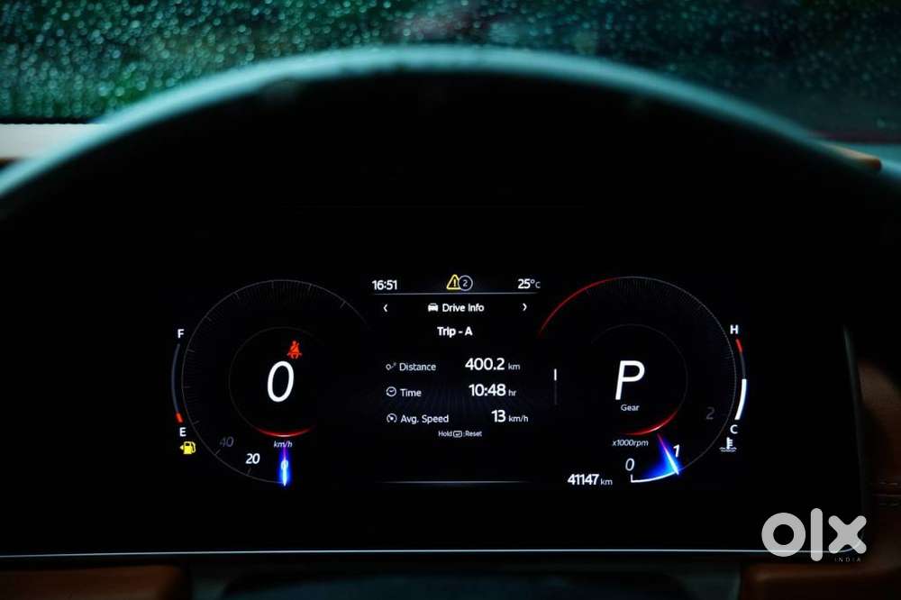 Mahindra Xuv700 2.0 Ax 5 Petrol At Str, 2022, Petrol