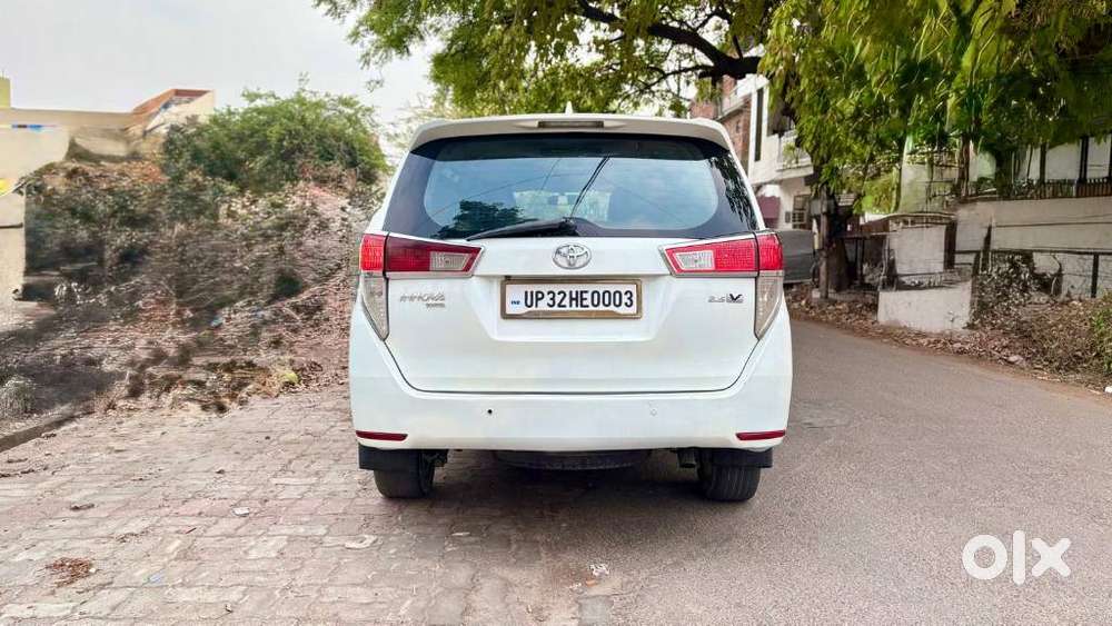 Toyota Innova Crysta 2.4 Z 7 Str, 2016, Diesel