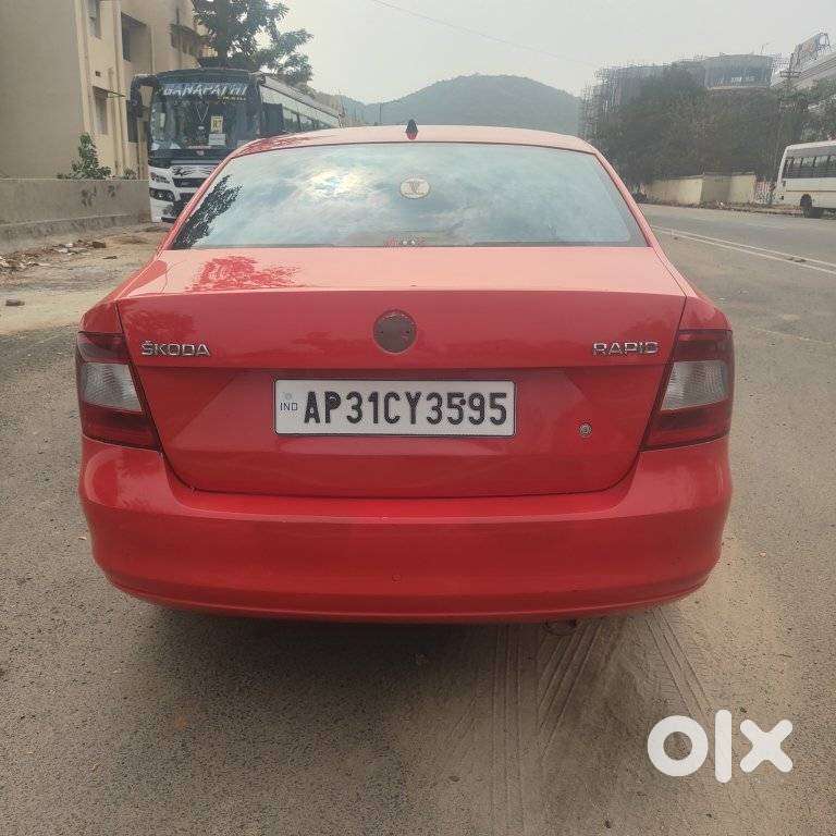 Skoda Rapid 1.6 Elegance Tdi At, 2015, Diesel