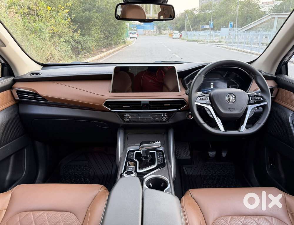 Mg Gloster Savvy 6 Seater, 2025, Diesel