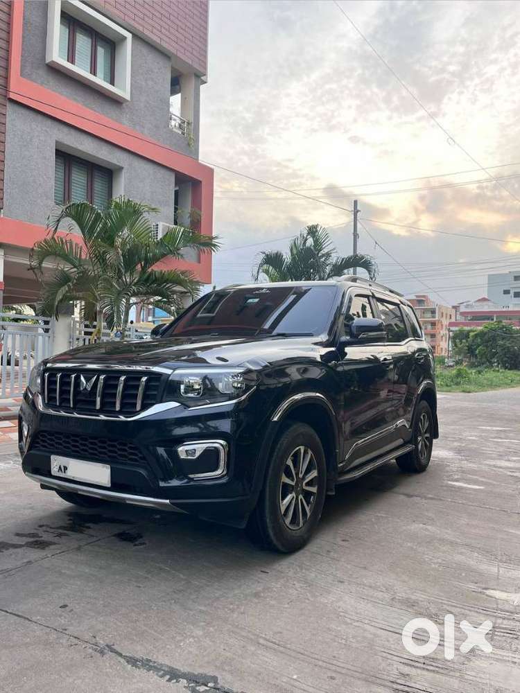 Mahindra Scorpio N Z6 Diesel Mt 4wd 7 Str, 2024