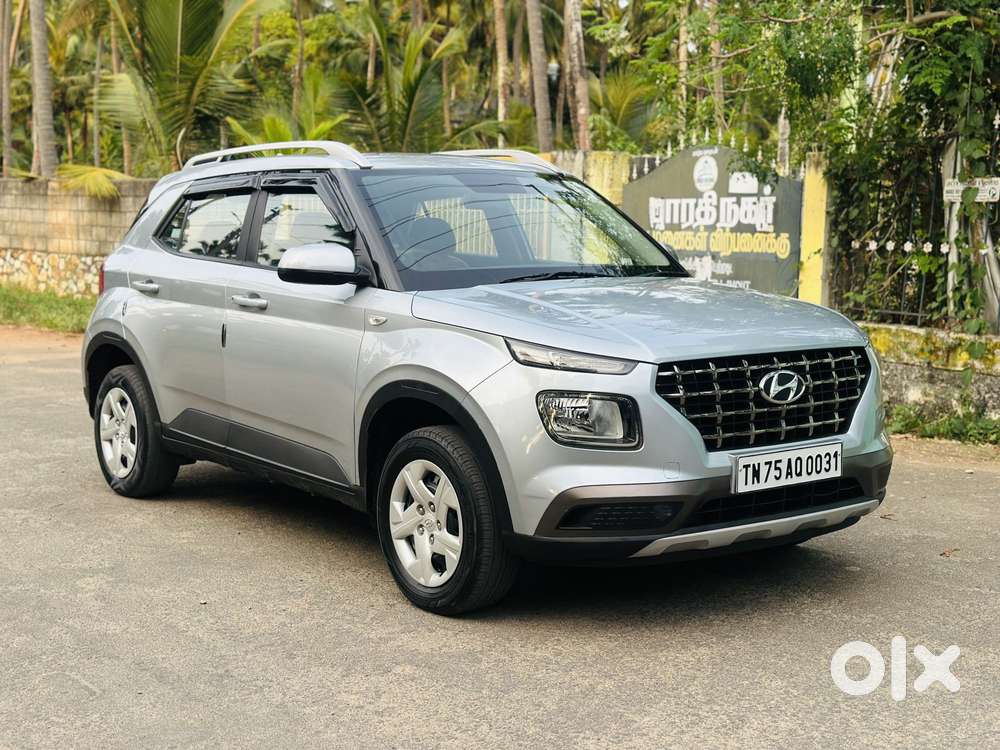 Hyundai Venue 1.2 S (o), 2020, Petrol