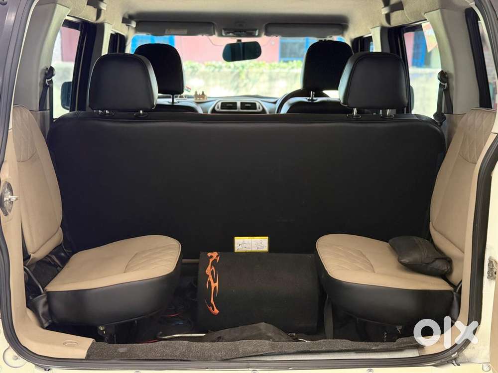 Mahindra Tuv 300 T10, 2018, Diesel