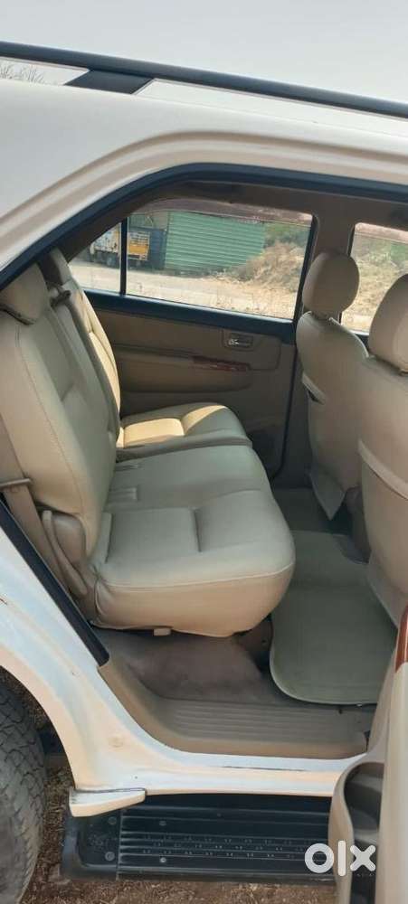 Toyota Fortuner Diesel 2010