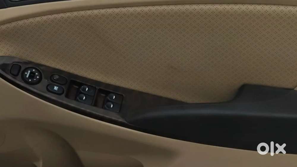 Hyundai Verna Fluidic 1.6 Crdi Sx Opt, 2013, Diesel