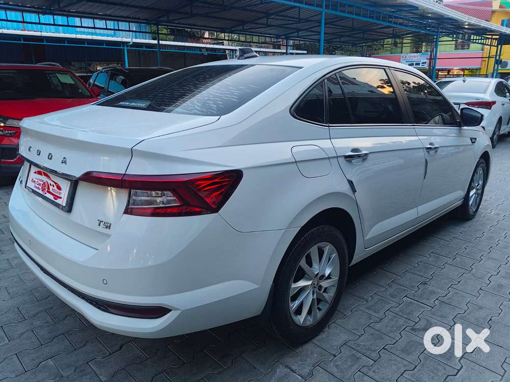 Skoda Slavia Ambition 1.5l Tsi Mt, 2024, Petrol