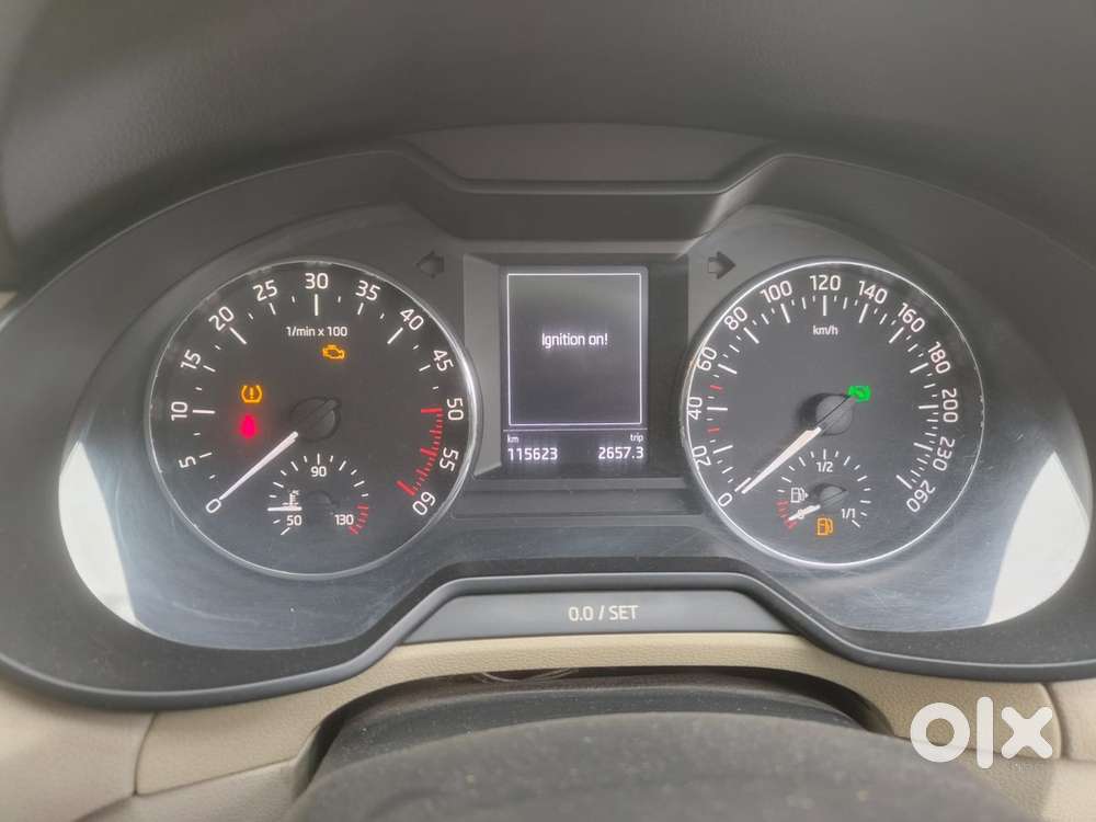 Skoda Octavia Facelift 2015 Diesel 120000 Km Driven