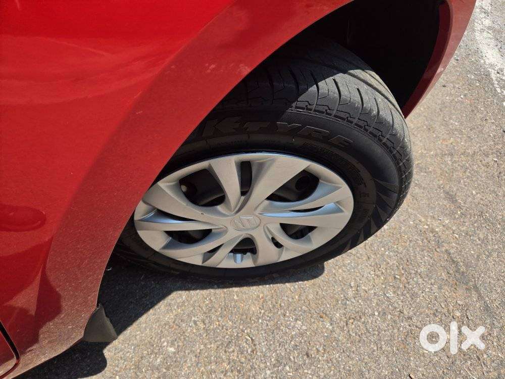 Maruti Suzuki Swift Vxi + Manual, 2022, Petrol