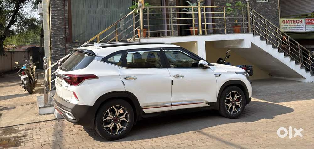 Kia Seltos Petrol 2021 Personal Car Top Model