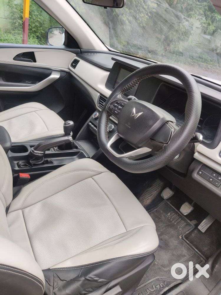 Mahindra Xuv700 2.2 Mx Diesel Mt 5 Str, 2022, Diesel