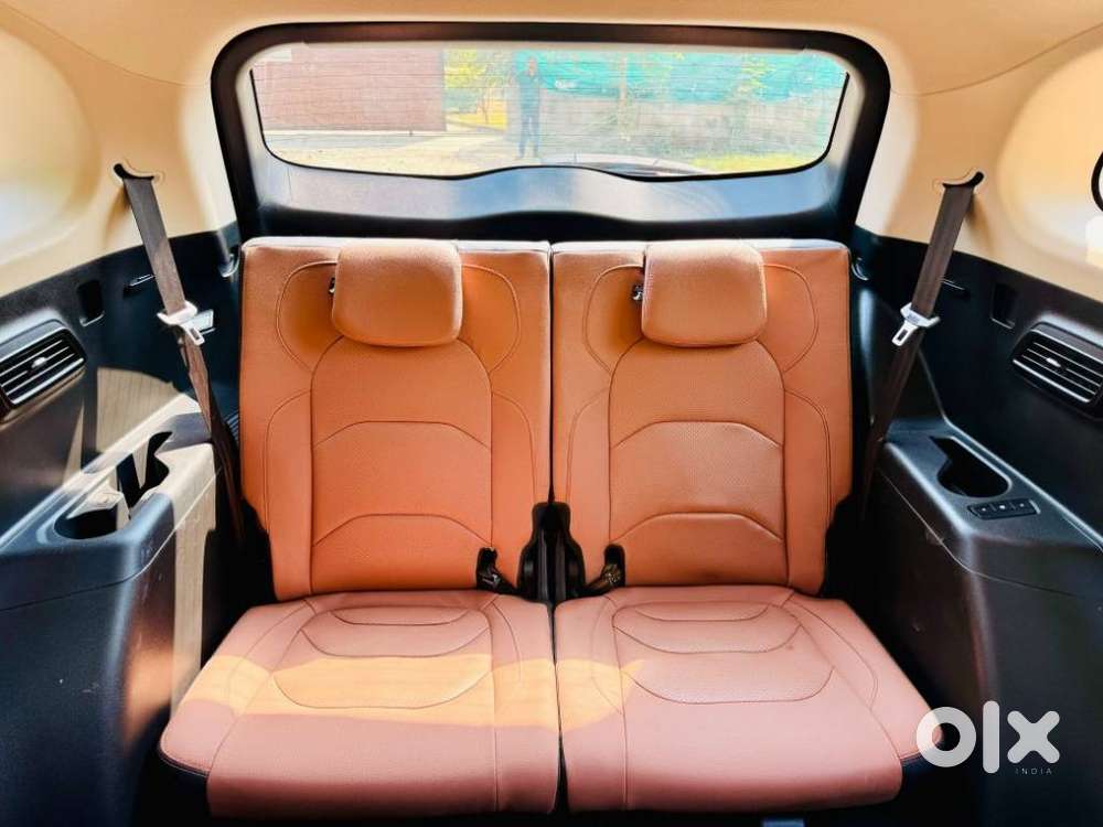 Mg Hector Plus Savvy Pro 1.5 Turbo Petrol Cvt 7 Str, 2023, Petrol