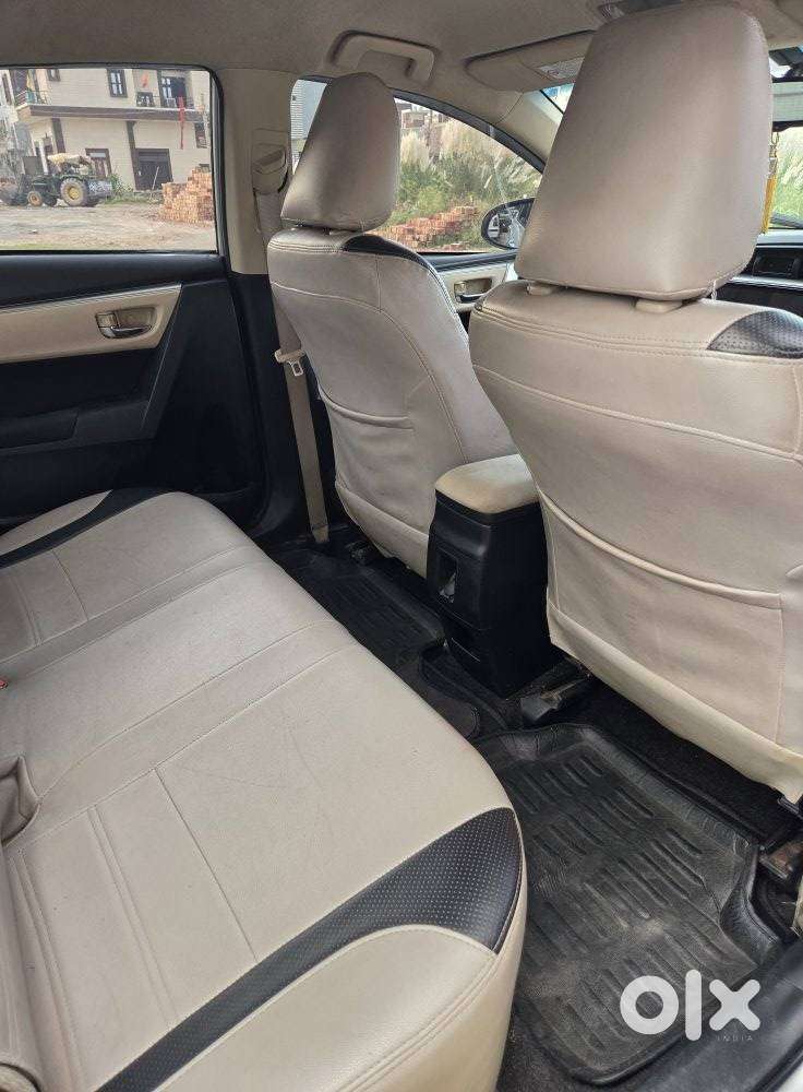Toyota Corolla Altis 1.8 Gl, 2015, Petrol
