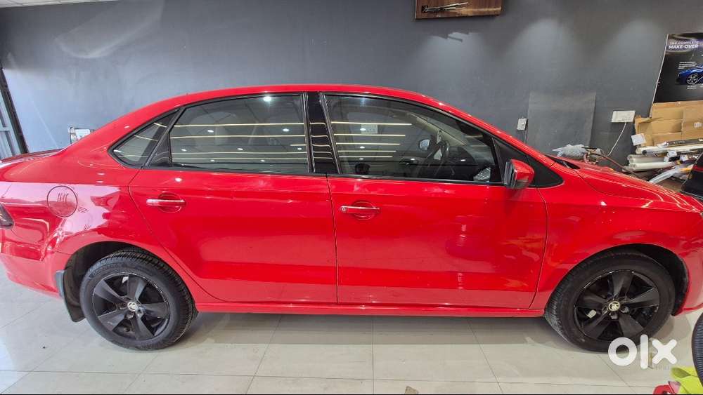 Skoda Rapid 2017 1.6 Mpi Style Mt  Top Model  Well Maintained