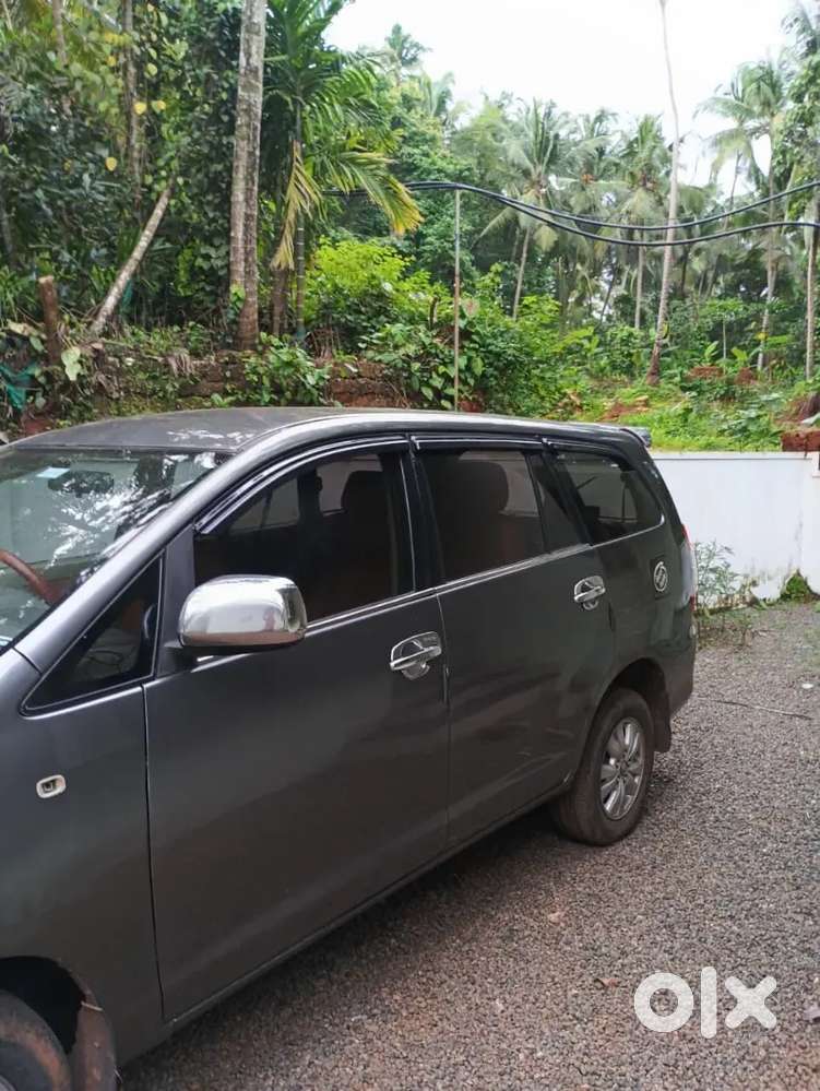 Toyota Innova Diesel 2011 2nd Owner