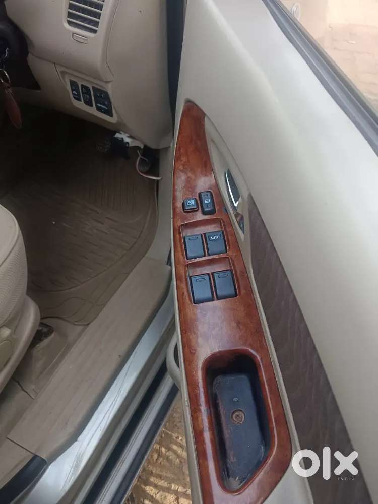 Toyota Innova 2.5 V 2008