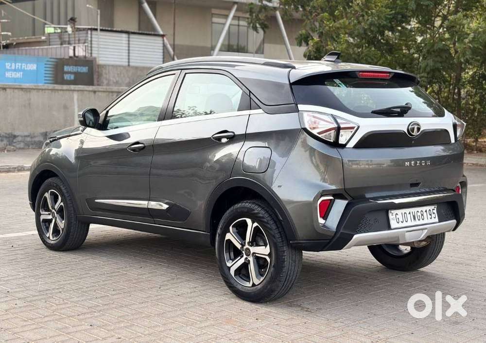Tata Nexon, 2022, Petrol