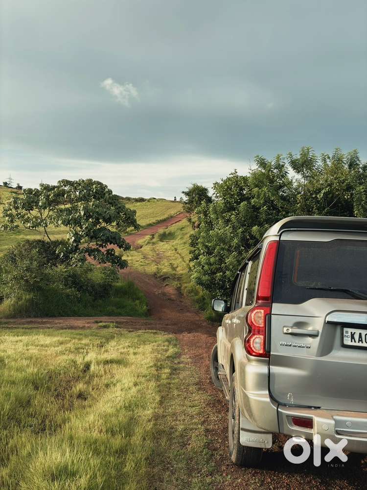 Mahindra Scorpio S10 2015 Year