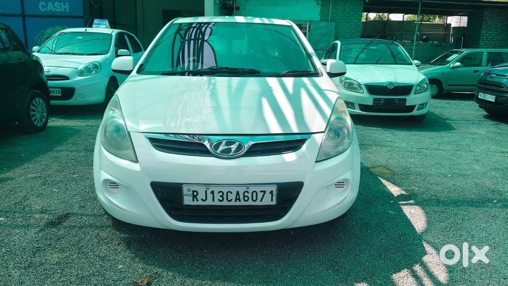 Hyundai I20 Magna Optional 1.2, 2011, Petrol