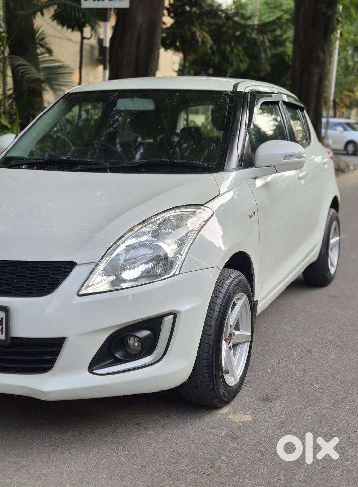 Maruti Suzuki Swift Vxi + Manual, 2014, Petrol