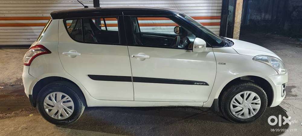 Maruti Suzuki Swift Vxi + Manual, 2014, Petrol