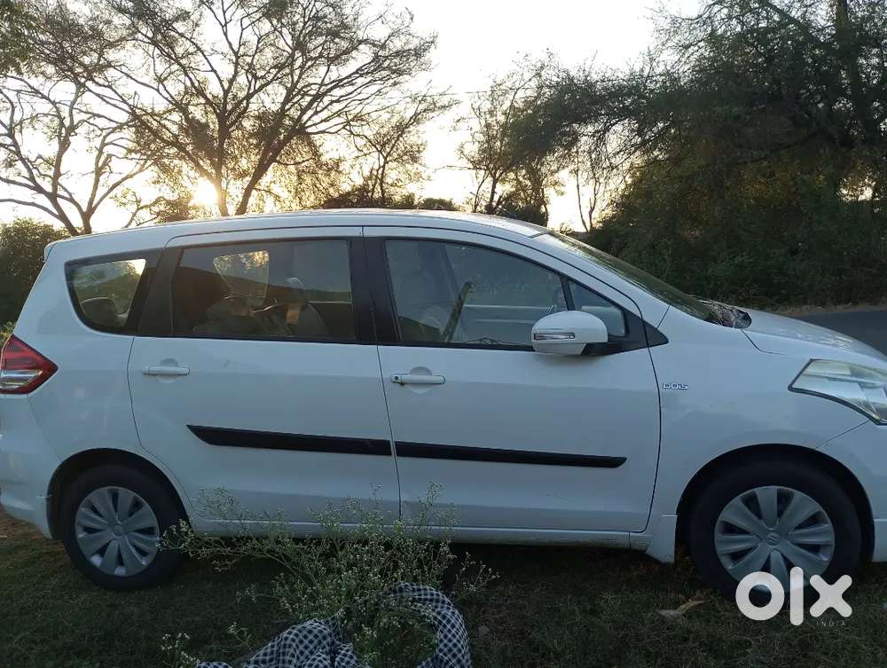 Maruti Suzuki Ertiga 2017 Diesel 100000 Km Driven