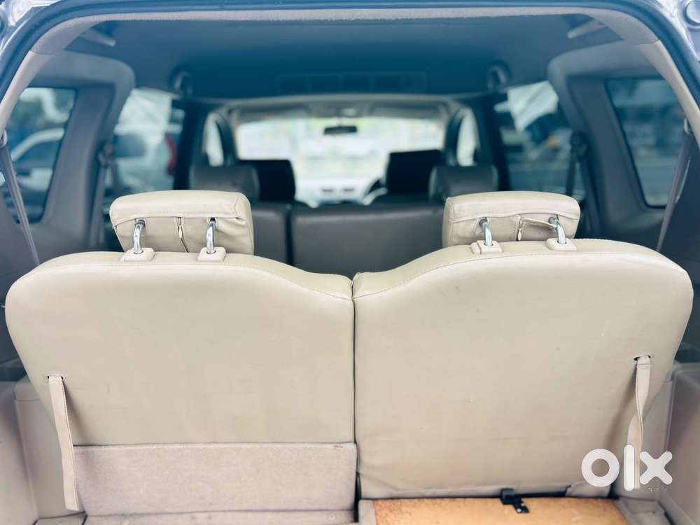 Maruti Suzuki Ertiga Vxi At, 2017, Petrol