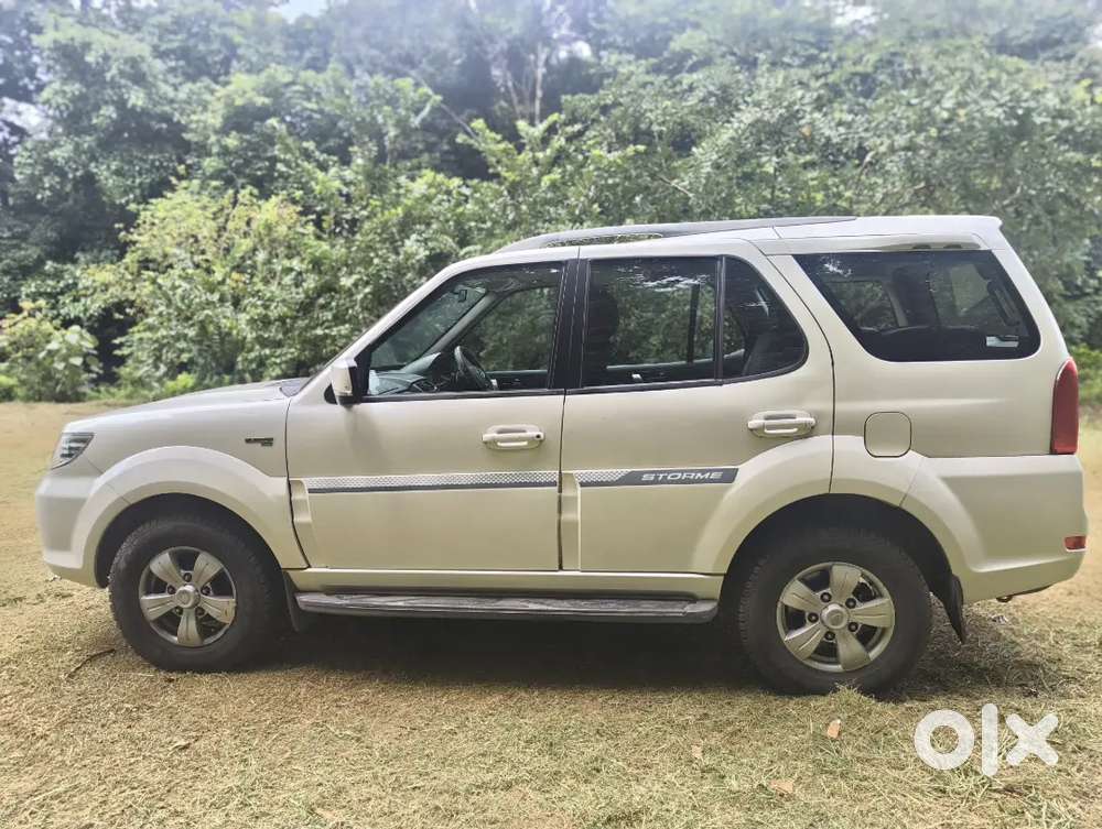 Tata Safari Storme 2018