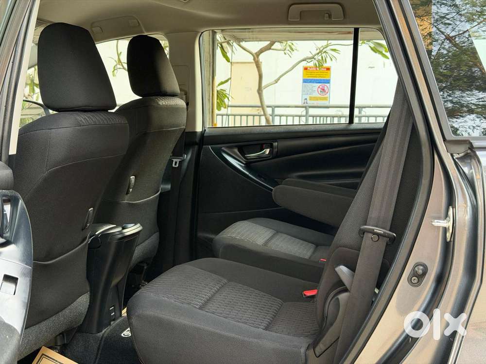 Toyota Innova Crysta [2020-ongoing] 2.4 Gx At 7 Str, 2022, Diesel