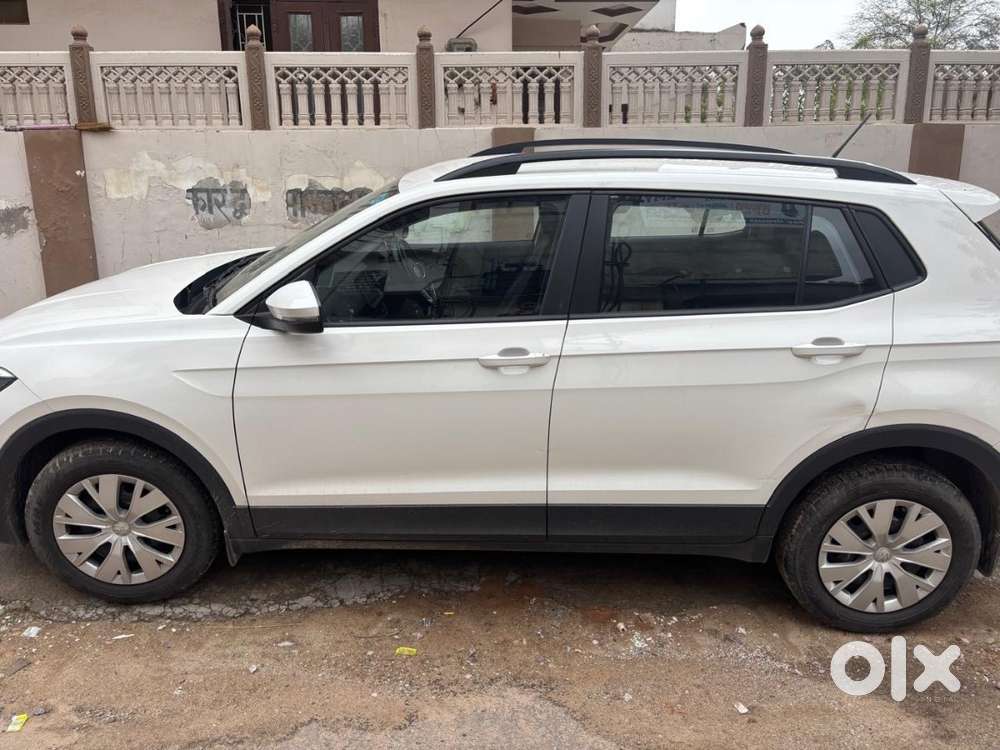 Its Single Hand Driven Car