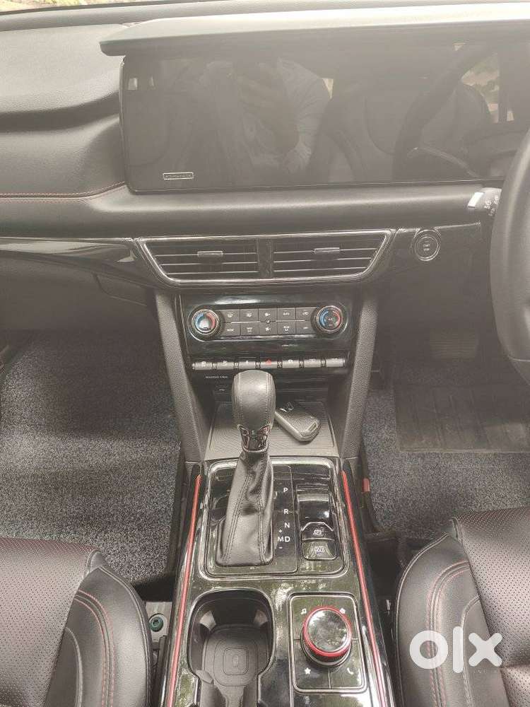 Mahindra Xuv700 2.2 Ax 7 Diesel At Luxury Pack Str, 2024, Diesel
