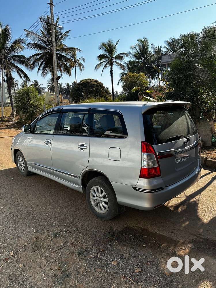 Toyota Innova Diesel 2014