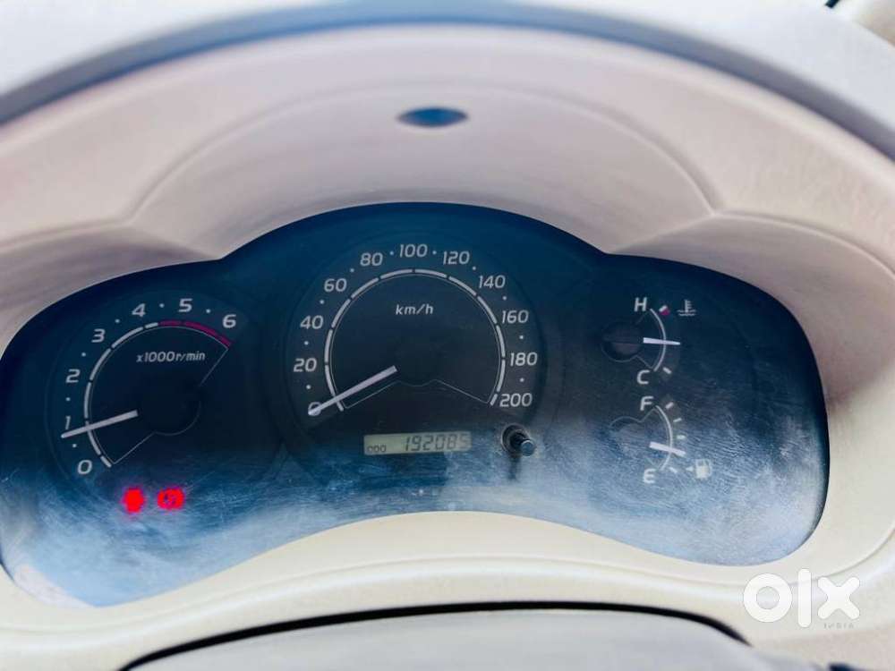 Toyota Innova 2004-2011 2.5 G4 Diesel 8-seater, 2006, Diesel