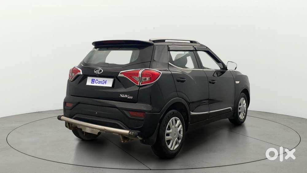 Mahindra Xuv300 W4, 2022, Petrol