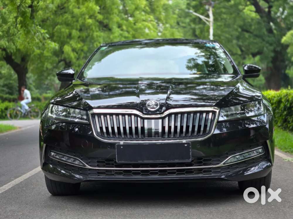 Skoda Superb 2.0 L&k Tsi At, 2023, Petrol
