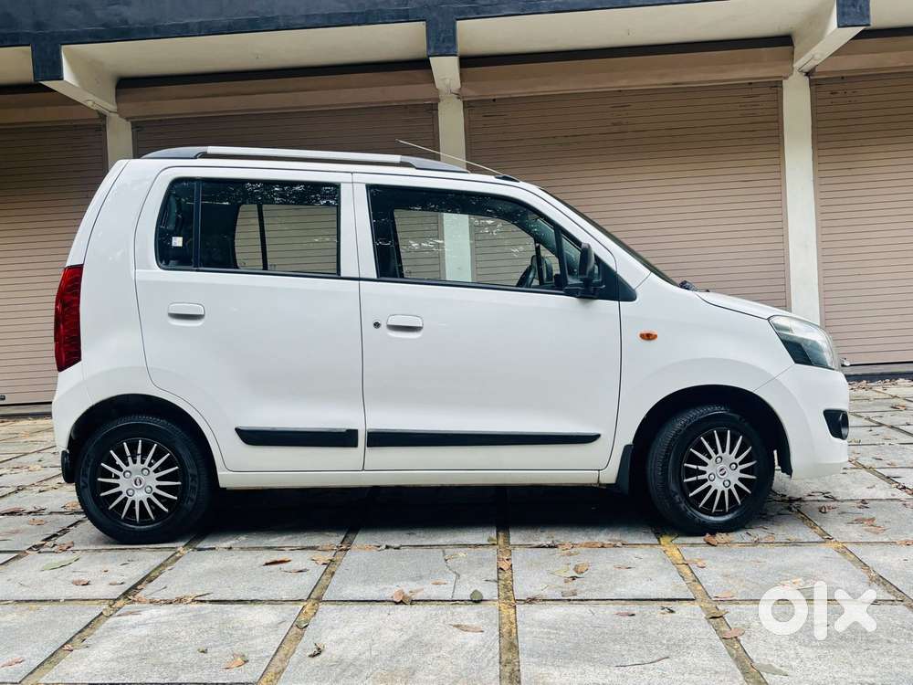 Maruti Suzuki Wagon R Lxi 1.0, 2016, Petrol