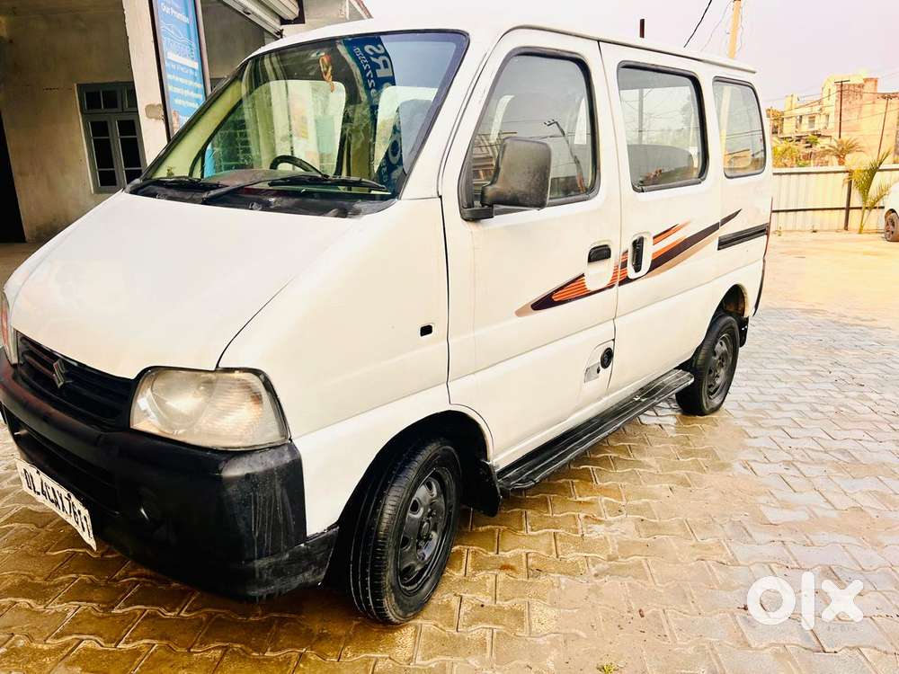 Maruti Suzuki Eeco Smiles 7 Seater Standard, 2017, Cng & Hybrids