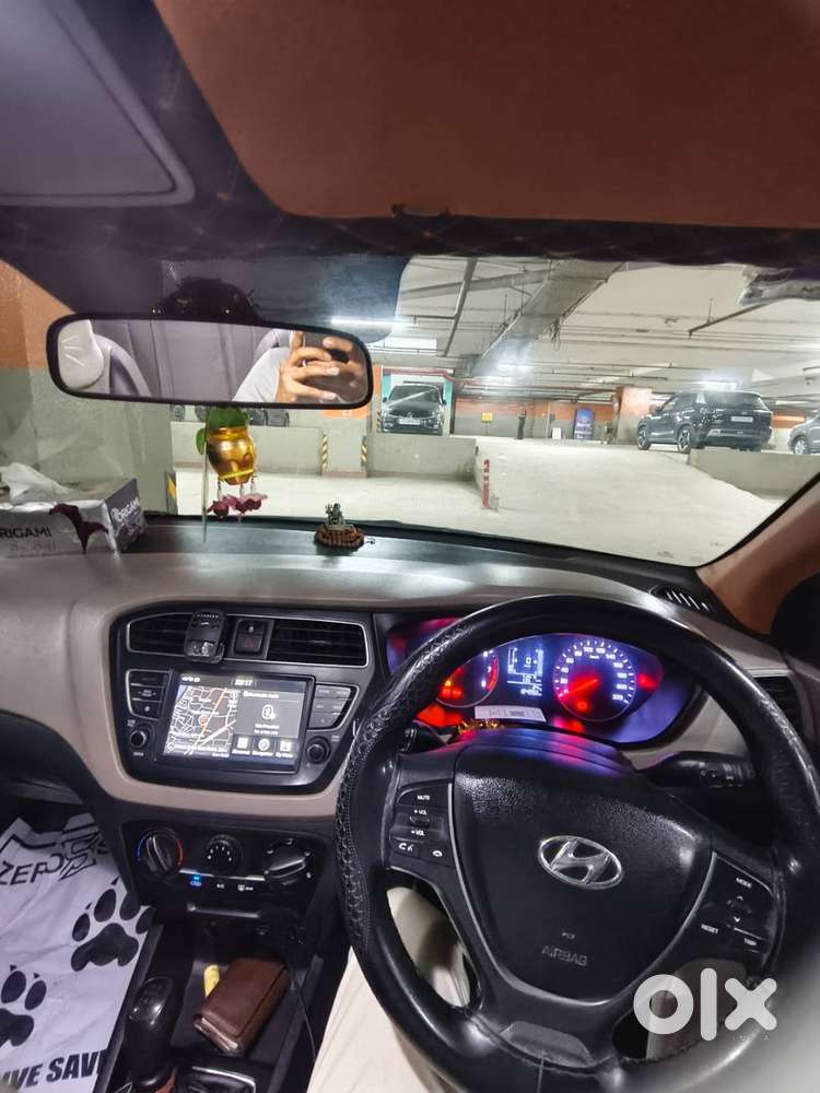 Elite I20 Star Dust Colour.