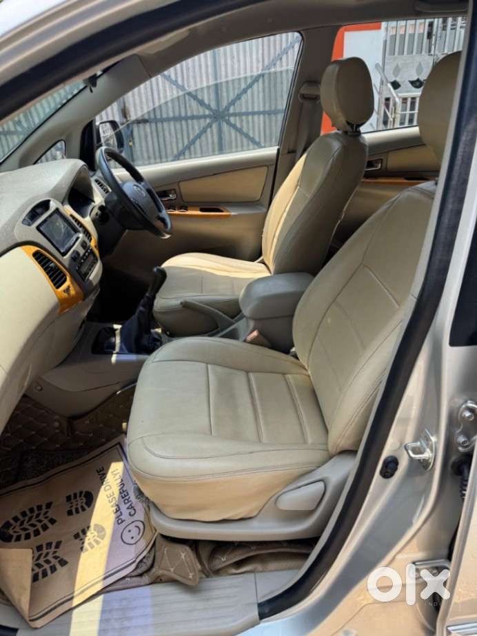 Toyota Innova 2.5 V 7 Str, 2010, Diesel