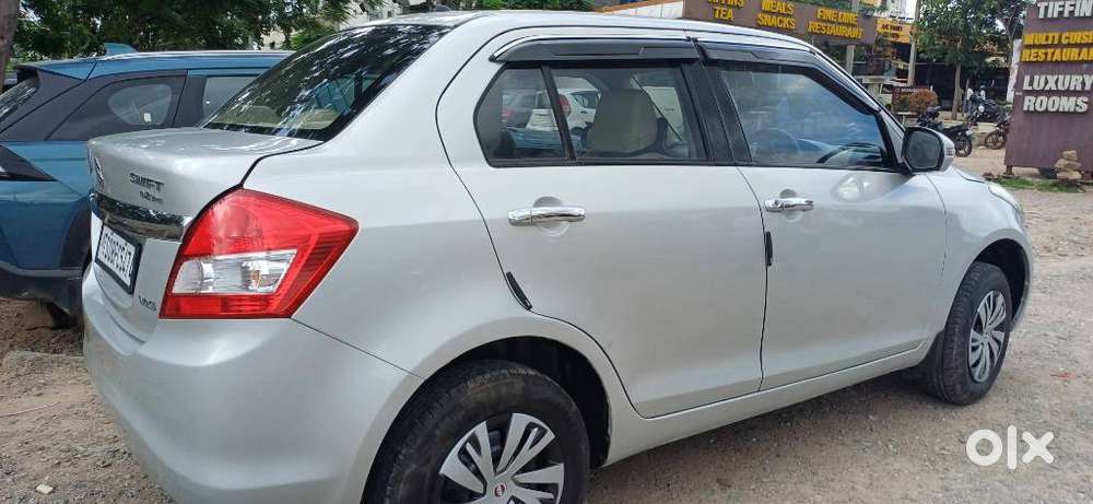 Maruti Suzuki Dzire 1.2 Vxi, 2017, Petrol