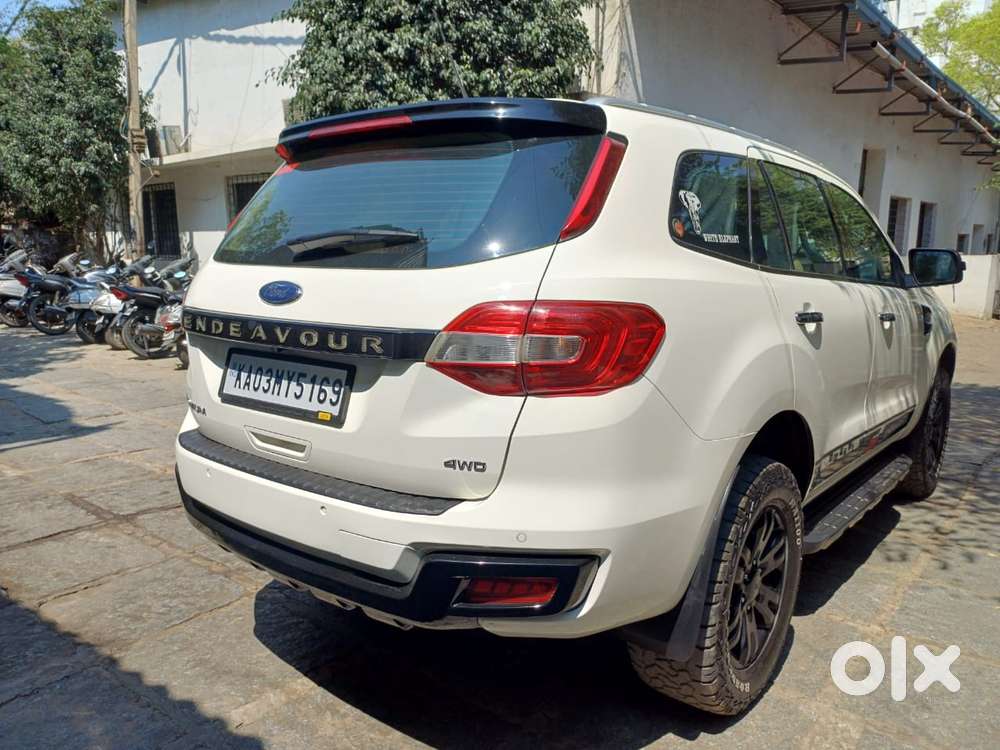 Ford Endeavour 3.2 Titanium At 4x4, 2016, Diesel