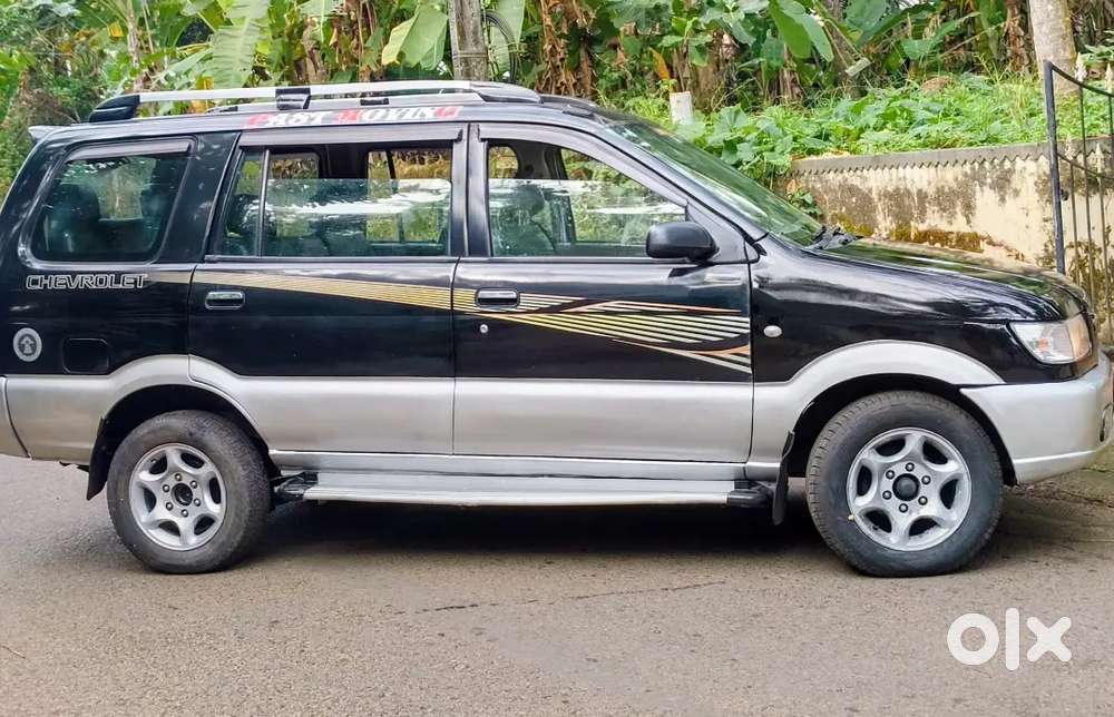 Well Maintained Chevrolet Tavera 2004 8 Seats, Fitness Upto 2030