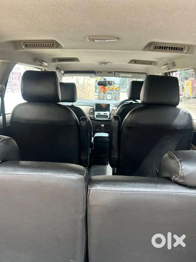 Toyota Innova 2015 Diesel 145000 Km Driven