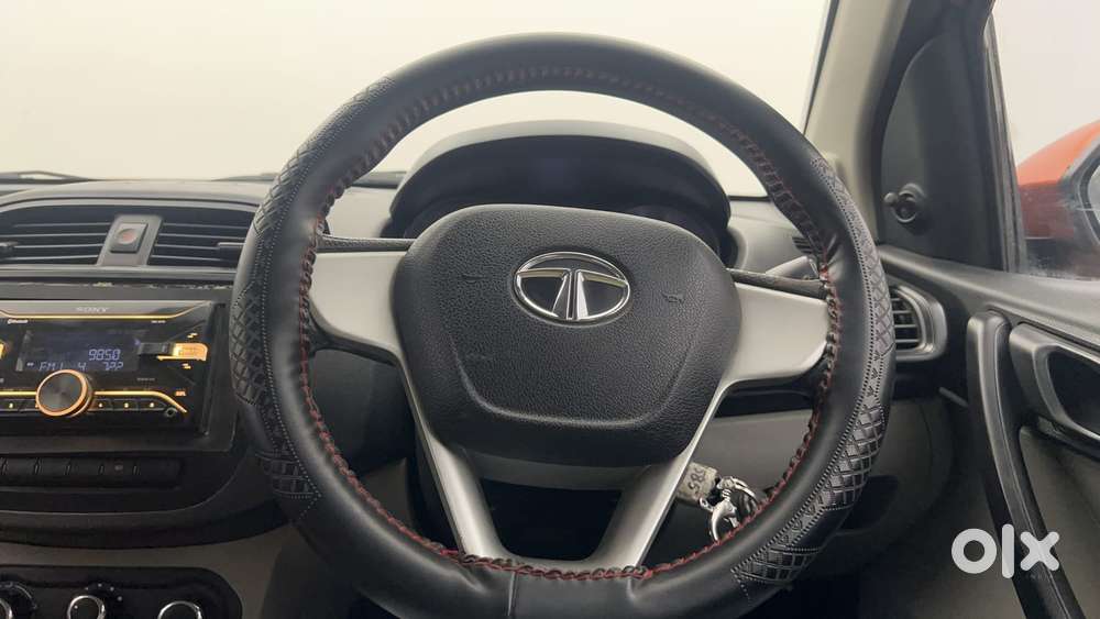 Tata Tiago Xe, 2018, Petrol