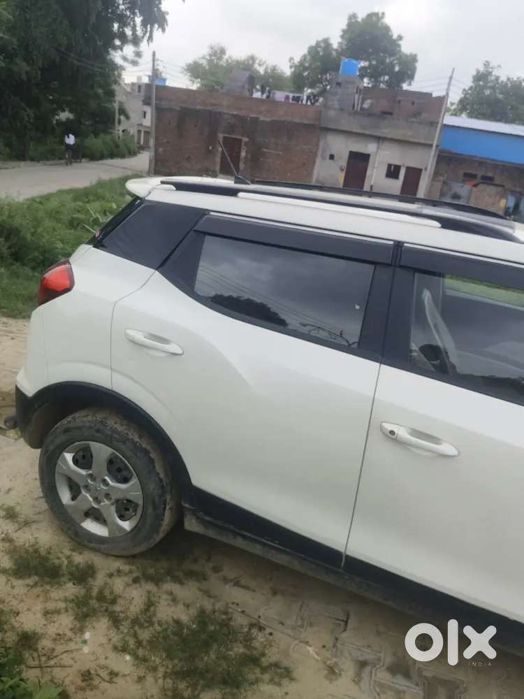 Mahindra Xuv300 1.2 W6 2023