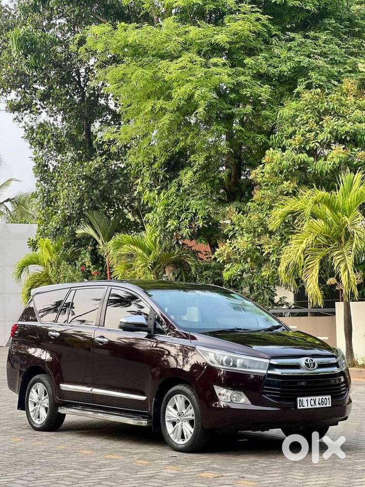 Toyota Innova Crysta 2.8z Automatic, 2017, Diesel