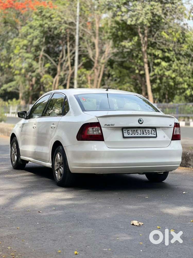 Skoda Rapid 2012 Petrol / Cng  Car