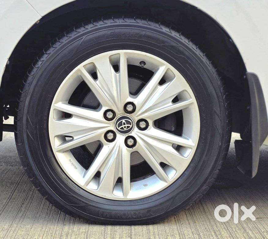 Toyota Innova Crysta 2.8 Zx At, 2016, Diesel